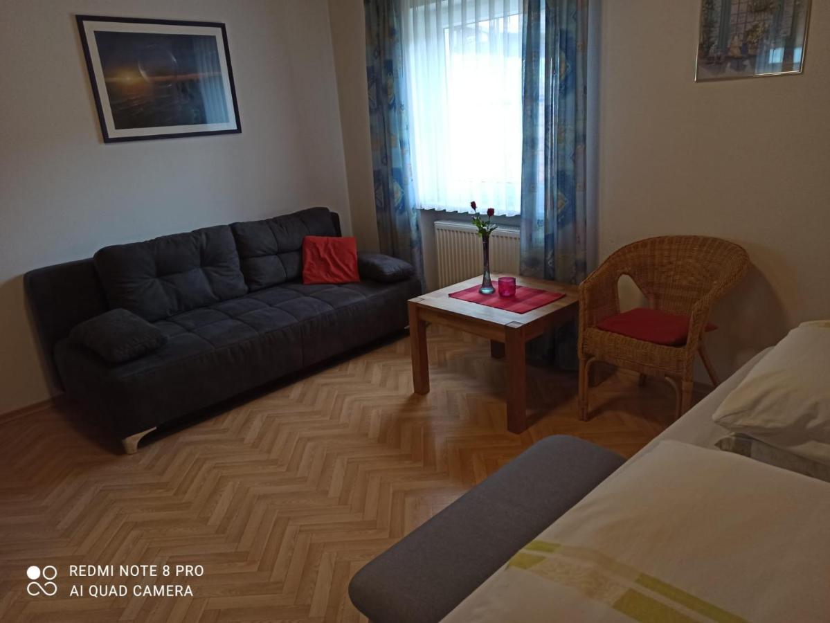 Ferienhaus Wellisch โลห์แบร์ก ภายนอก รูปภาพ